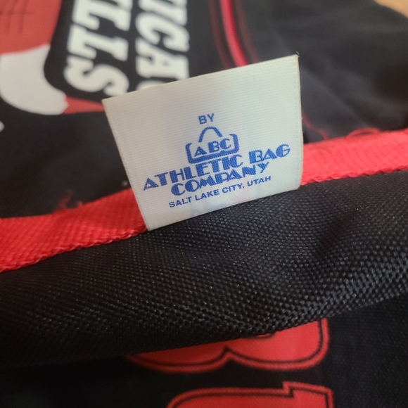 Vintage NBA Chicago Bulls Duffel Bag - Picture 7 of 10